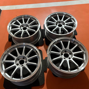 SSR F TYPE 19인치 판매합니다.