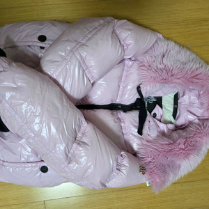 몽클 키즈패딩 새옷 399000원