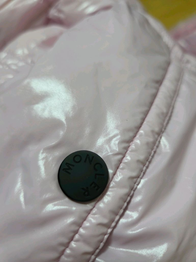 몽클 키즈패딩 새옷 399000원 이미지