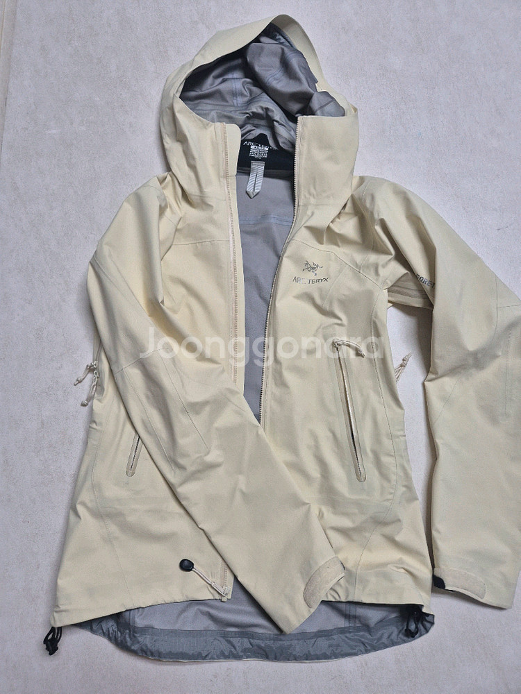 아크테릭스 여성 아톰 LT 재킷 XS--0