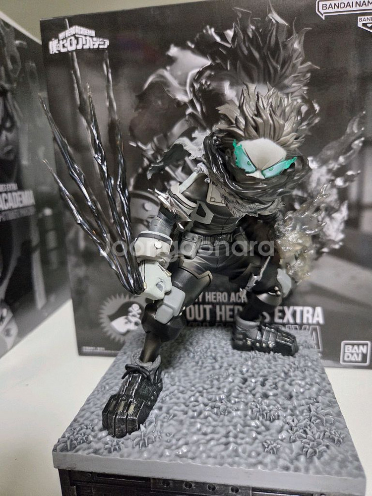 나히아 GIGA점프 한정 미도리아+바쿠고 피규어--2