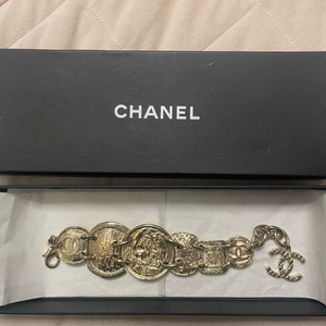 샤넬 샴페인골드 코인 링크 브레이슬릿