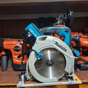 마끼다충전원형톱DHS710스킬본체만.민트급.S급.