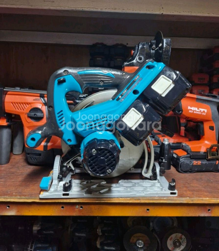 마끼다충전원형톱DHS710스킬본체만.민트급.S급.--2