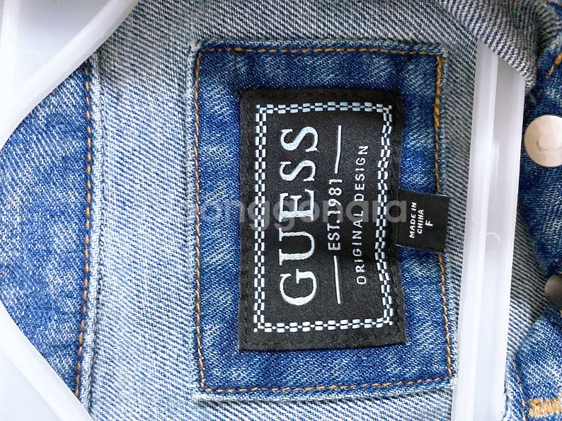 (프리사이즈)게스여자꽈배기니트크롭숏데님자켓--4