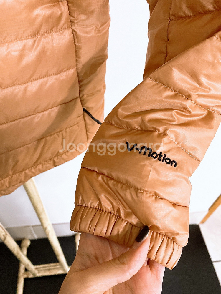 (90)(새옷수준)노스페이스화이트라벨여자V-MOTION경량패딩--2