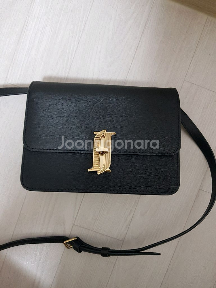 제이에스티나 크로스백--정품--0