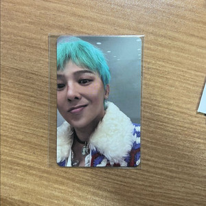 지드래곤 포토카드 막콘 이미지