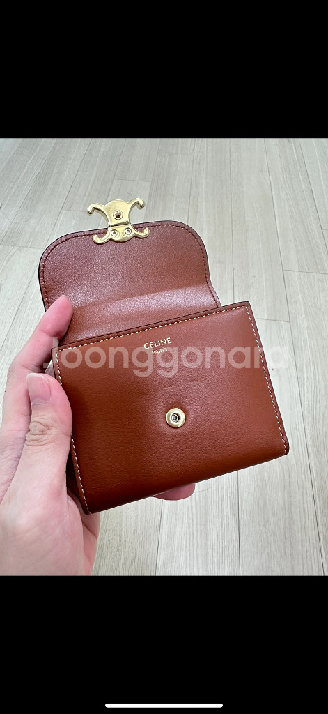 셀린느 트리옹프 카드지갑--3