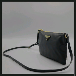 프라다 레더 크로스백테수토호보백숄더백가방구찌루이비통디올