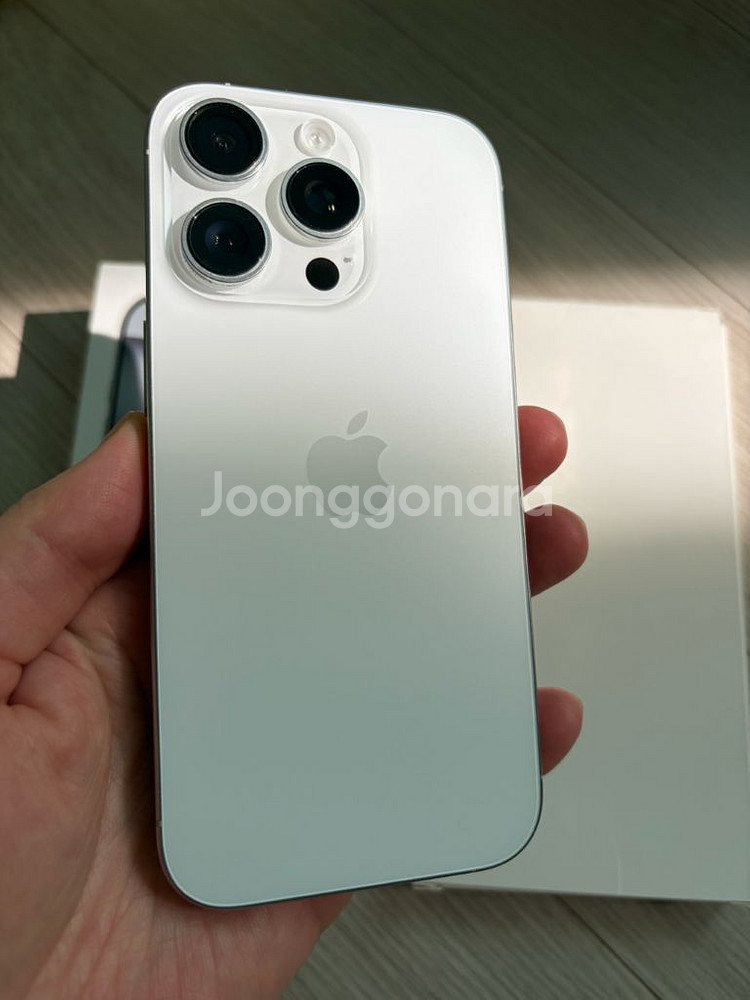 아이폰16프로 256 화이트--1