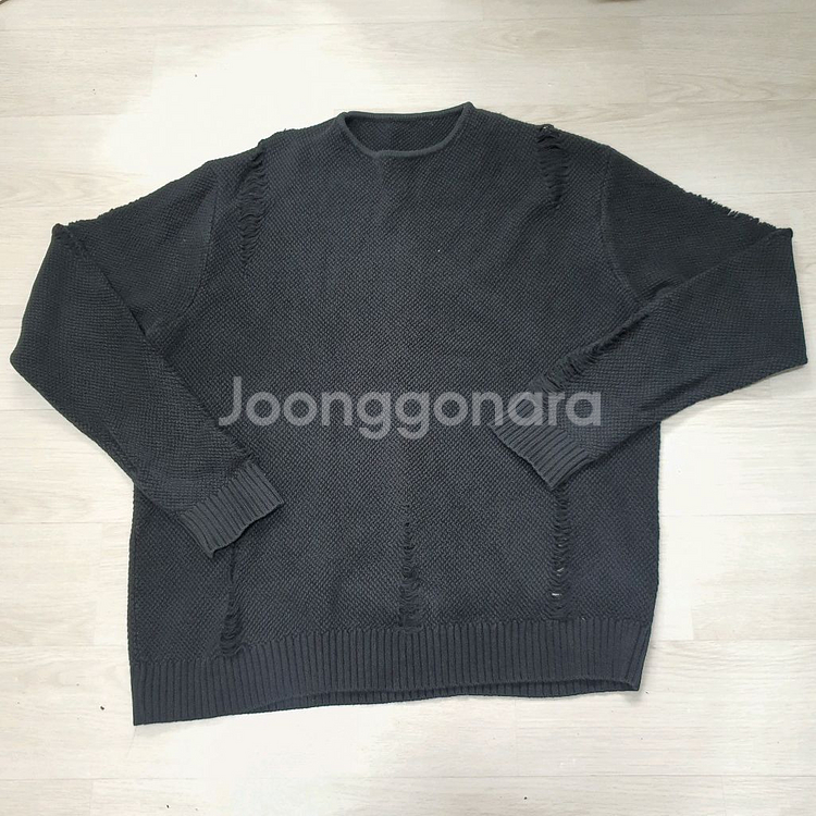 블랙 데미지 니트 검정 스웨터 디스트로이드--1