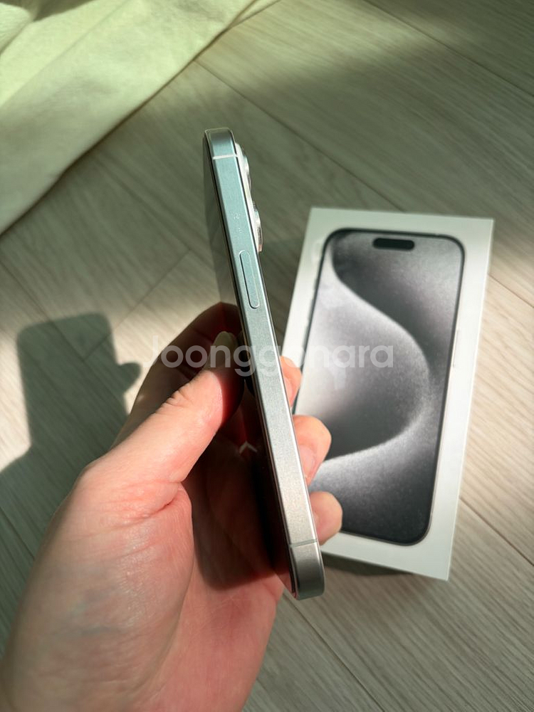 아이폰15프로 256 화이트 애플케어플러스26.10.09까지--4