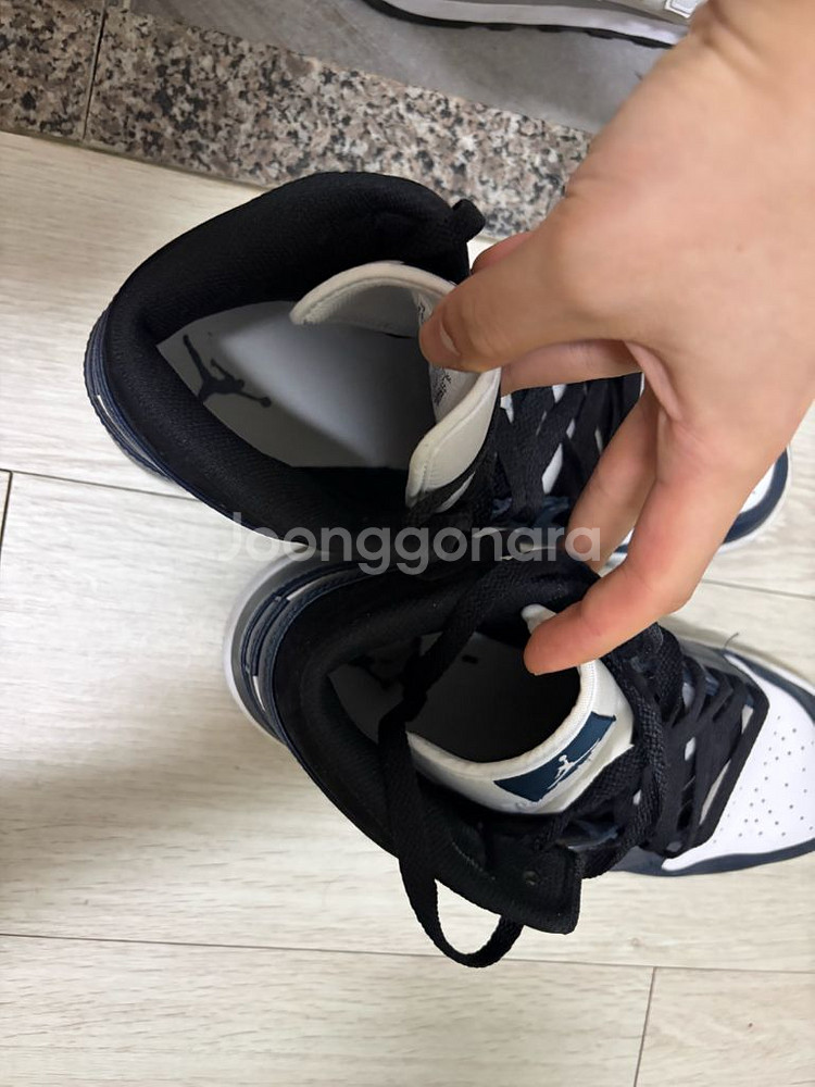 에어조던1 미드 다크틸--4