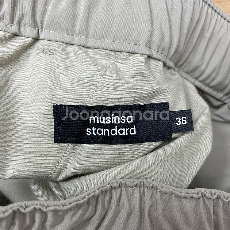 (새상품)무탠다드 시티레저 NP 와이드벨티드 카고팬츠 베이지36--3