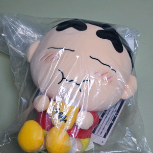 (미개봉)짱구는 못말려 나 완전 배불러 쿠지 A상 봉제인형