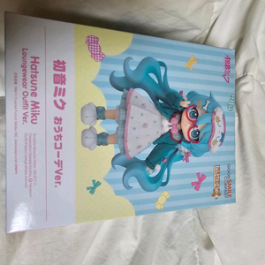 하츠네 미쿠 라운지웨어 버전 넨도로이드돌 피규어(안대 부품 누락)