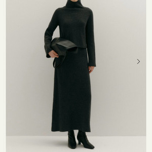 시에 sie 마일 리브드 니트 스커트 차콜 맥시