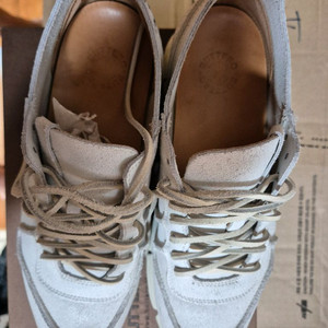 부테로 카레라 38 사이즈 팝니다.