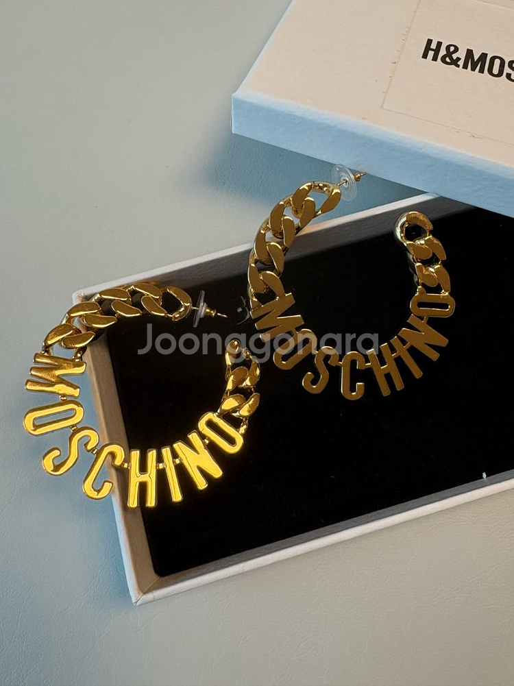 H&M 모스키노 콜라보 귀걸이--2