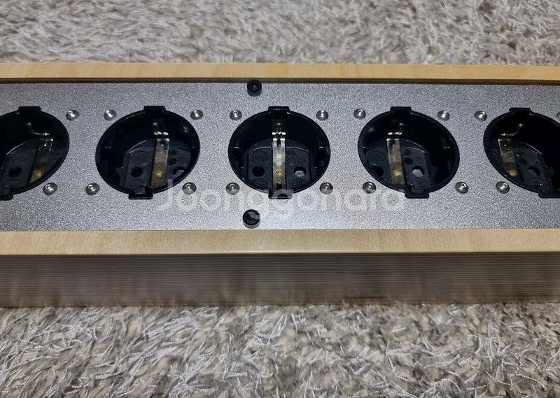 철가방 김빨대님 9구 멀티탭--1