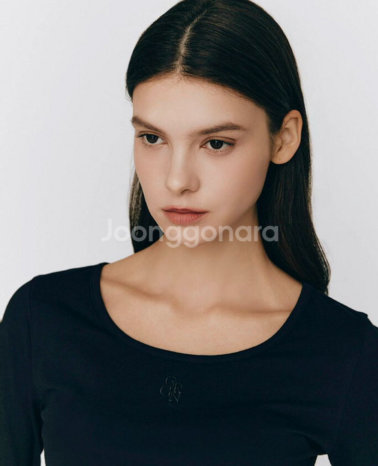 지오다노 자수 스쿱넥 여자 스쿱넥 긴팔 S--2