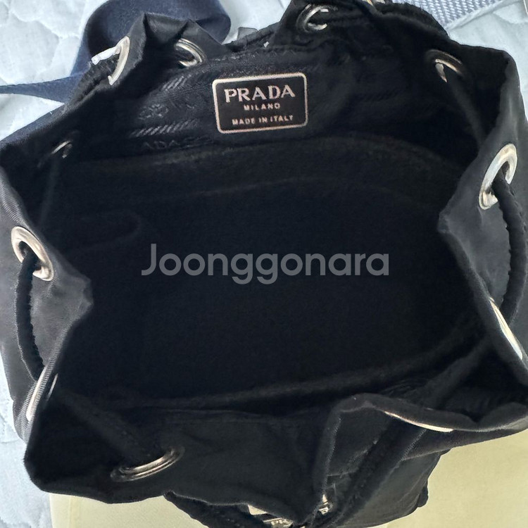 프라다 나일론 백팩--2