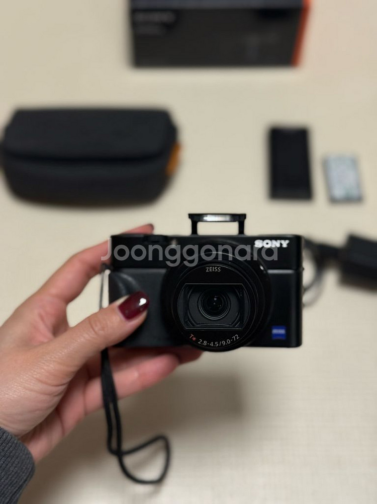 소니 RX100M7 카메라 풀박스--3