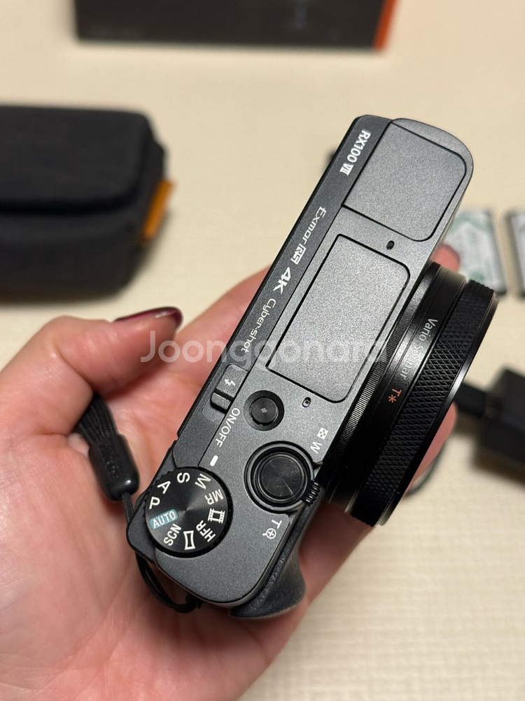 소니 RX100M7 카메라 풀박스--4