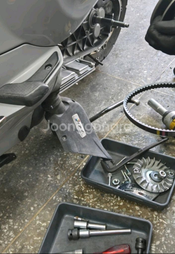 2023년식 베스파 프리마베라 아비오그레이--5