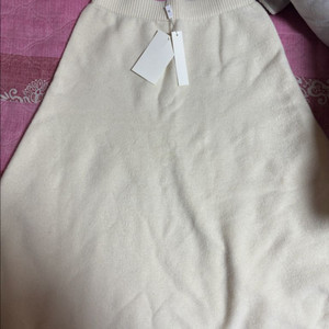 어라운드율 니트스커트 아이보리