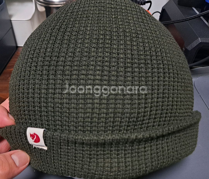 피엘라벤 올리브색 비니 판매합니다--2