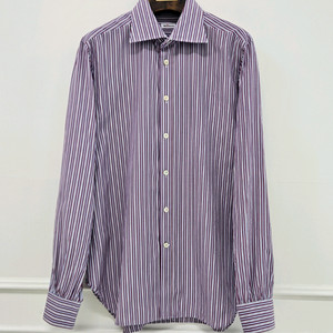 키톤의 버건디 스트라이프 셔츠