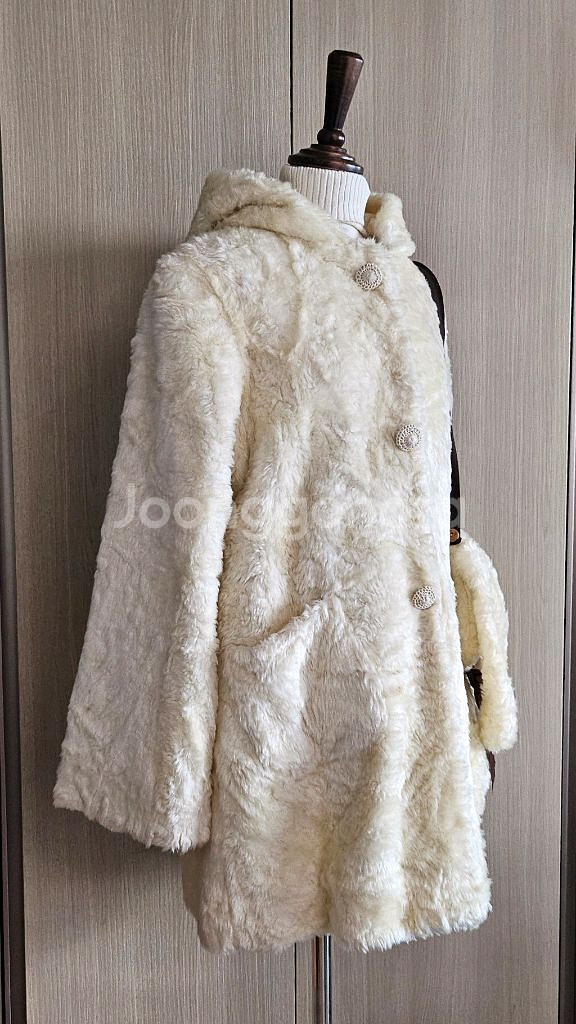 [희귀템] 판교 아브뉴프랑 정품 토끼퍼 코트 엘로아이보리 퍼코트 가방세트--4