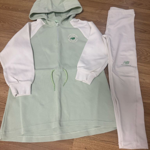 뉴발란스 키즈 후드 집업 세트130