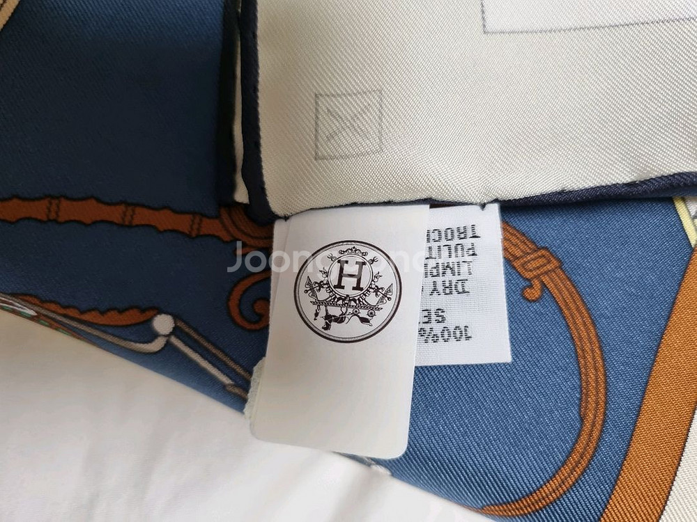 에르메스 스프링스 실크 스카프--3