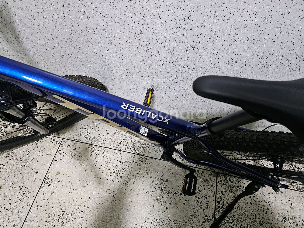 트렉 MTB 엑스칼리버8 M (2023년식) 팝니다!--1