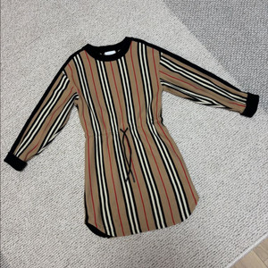 버버리 여아원피스 8Y