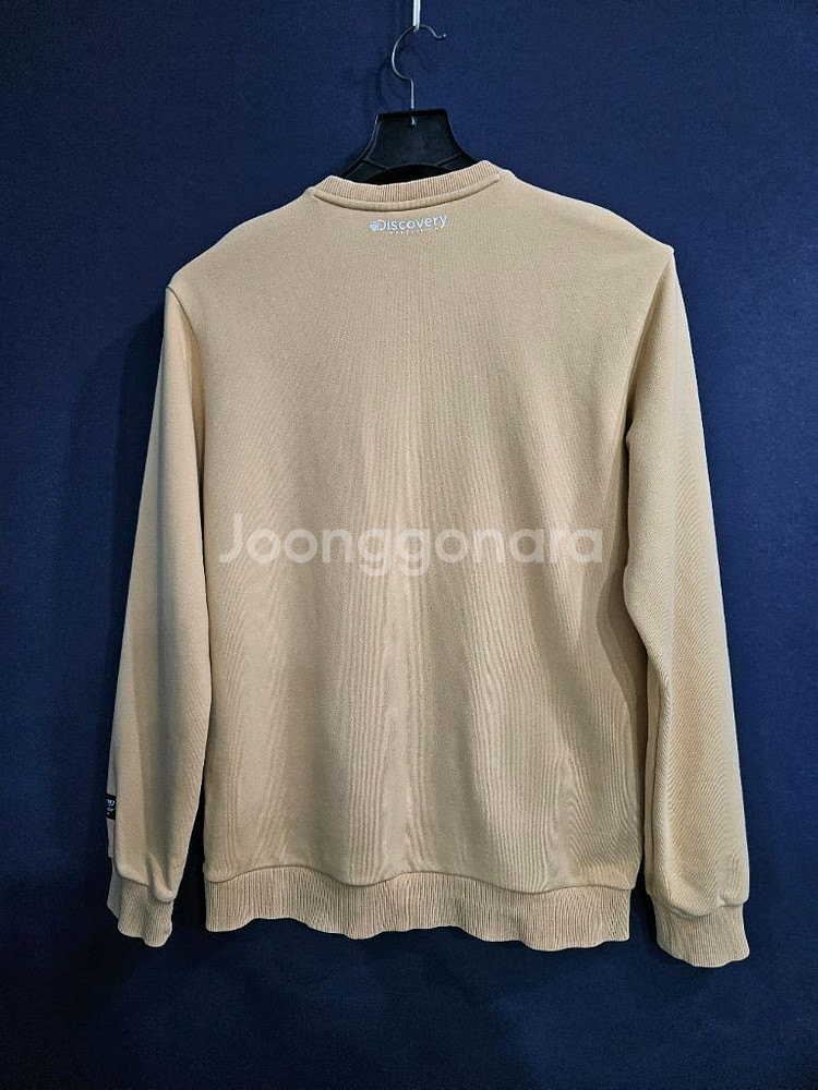 디스커버리 빅로고 베이지컬러 남성 105 맨투맨--1