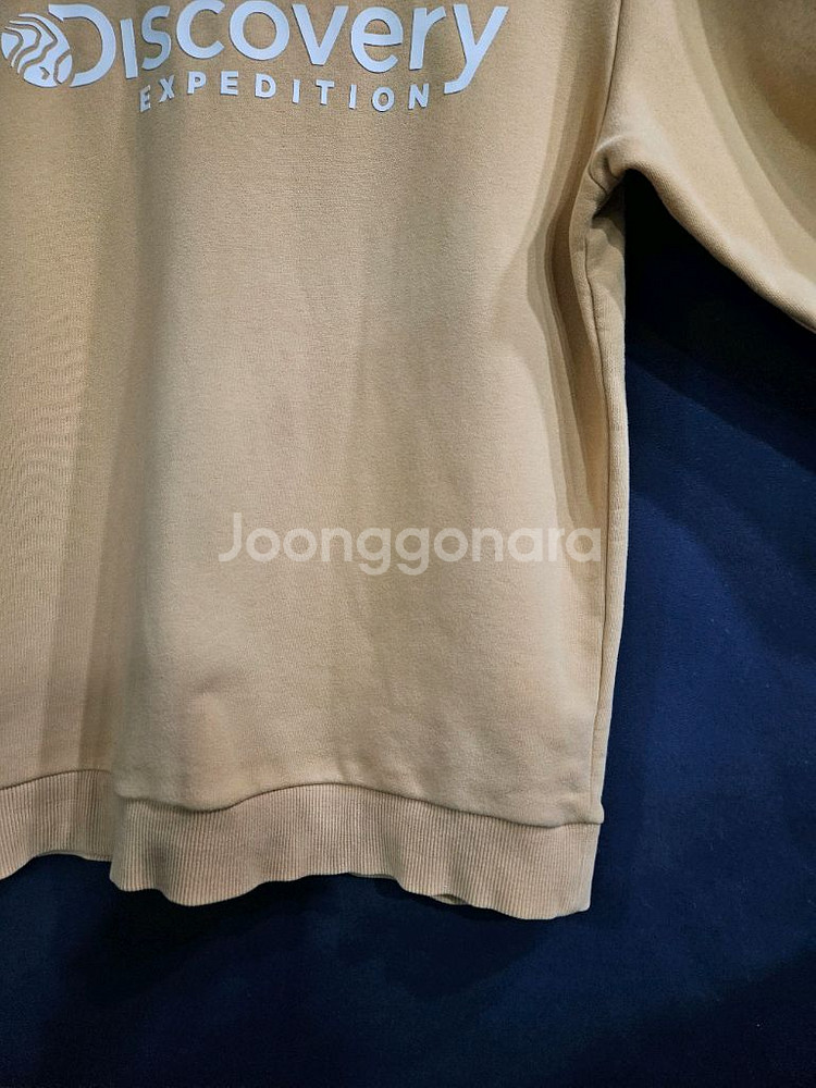 디스커버리 빅로고 베이지컬러 남성 105 맨투맨--5