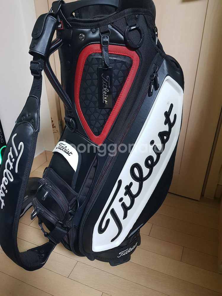 정품 타이틀리스트 Tour Staff Bag 깨끗한거 판매해요.--5