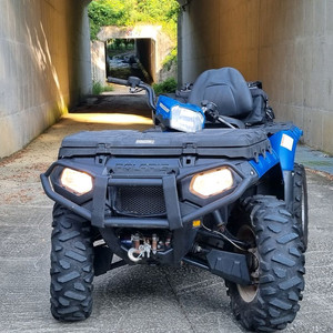 스포츠맨.폴라리스 850투어링 트윈엔진 .파워핸들 4륜efi