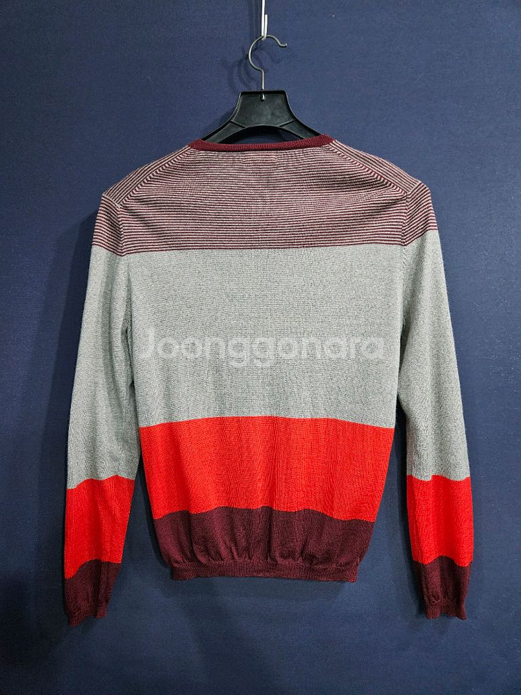 타임옴므 배색컬러 남성 100 브이넥 니트--1