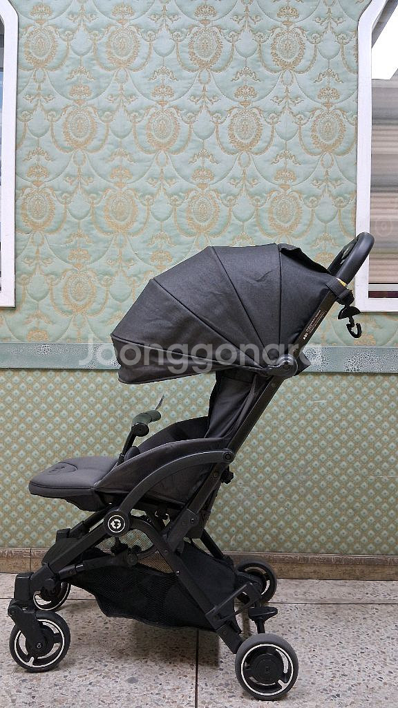 최고급 명품 초경량 기내반입 유모차 타보 신형. 1초만에 접혀서 버스 및 기내반입. 방풍커버 무료증정. 수도권 전철--0