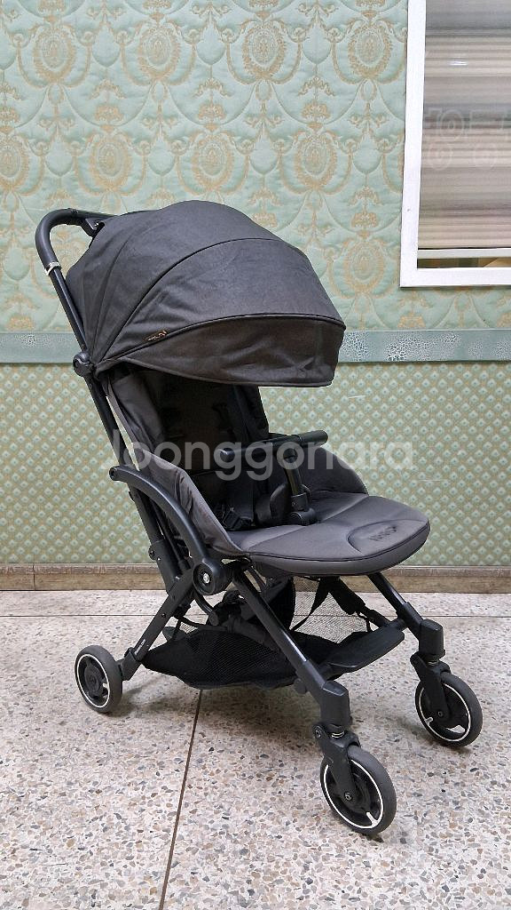 최고급 명품 초경량 기내반입 유모차 타보 신형. 1초만에 접혀서 버스 및 기내반입. 방풍커버 무료증정. 수도권 전철--2