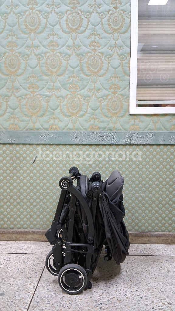 최고급 명품 초경량 기내반입 유모차 타보 신형. 1초만에 접혀서 버스 및 기내반입. 방풍커버 무료증정. 수도권 전철--7