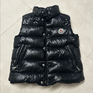 몽클레어 키즈 패딩조끼 tib 8y