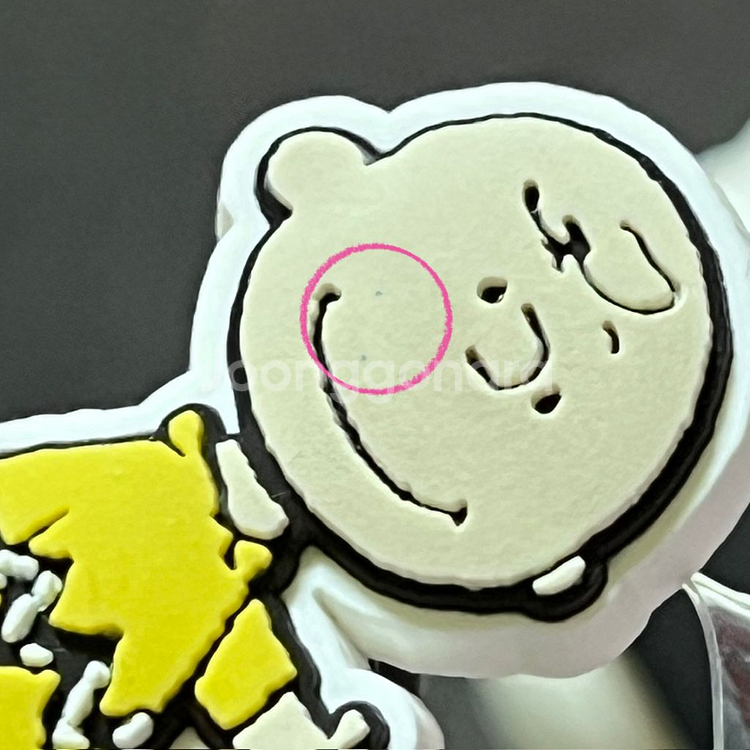 크록스 찰리 브라운/헬로키티 글리터 리본 지비츠--3