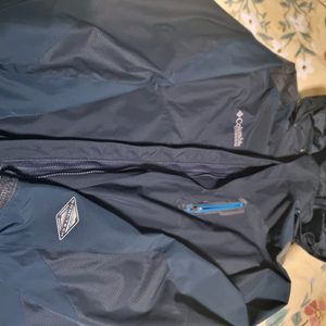 컬럼비아 티타늄 바람막이 95