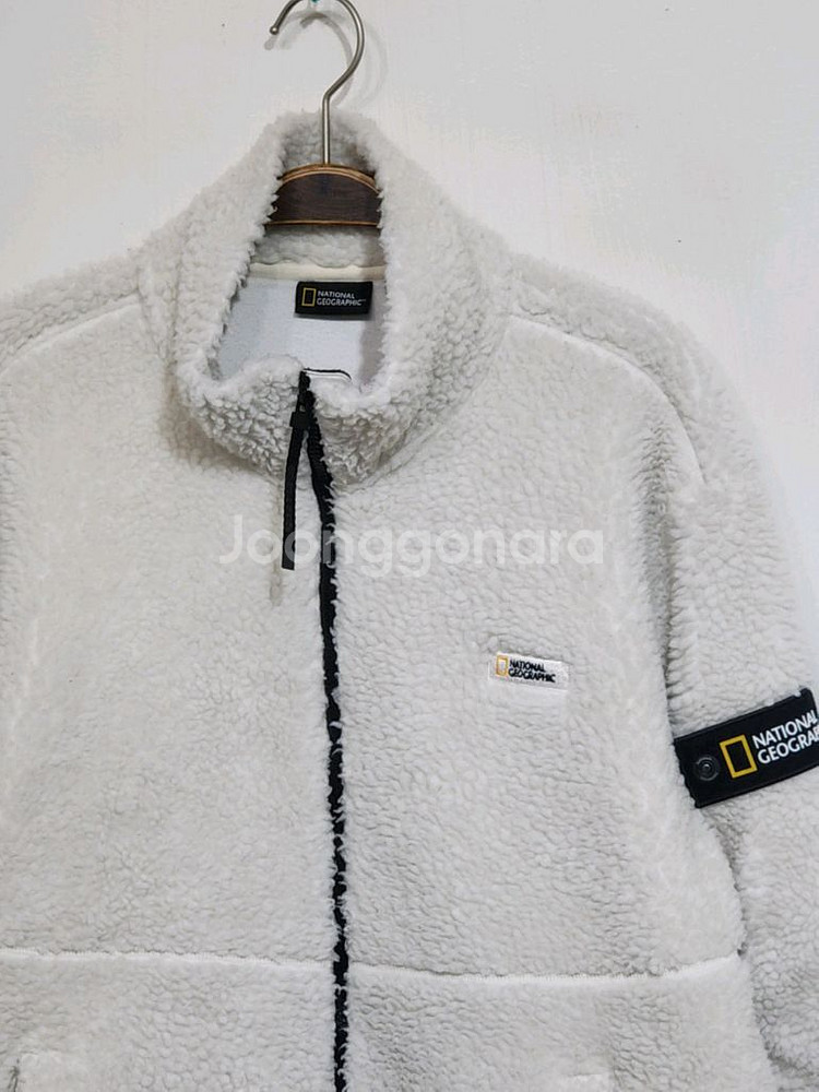 내셔널지오그래픽 플리스 점퍼 화이트 뽀글이 후리스 자켓--1